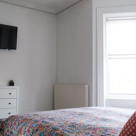 Gorgeous 3 Bedroom Victorian Townhouse ليسبورن المظهر الخارجي الصورة